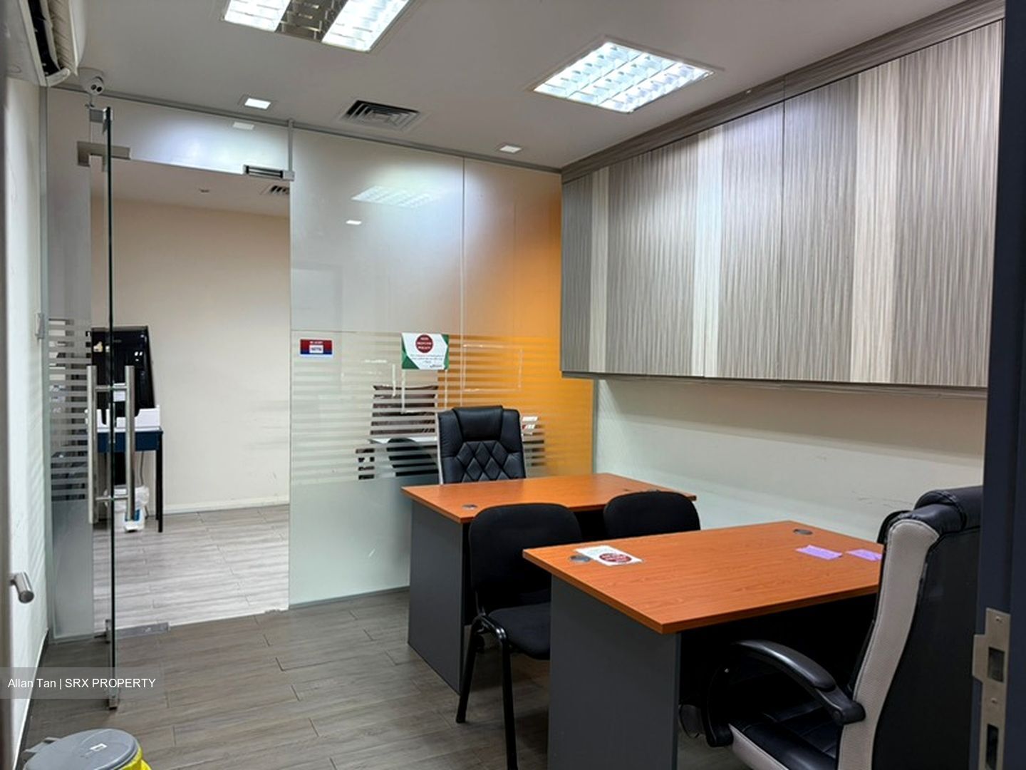 High Street Centre (D6), Office #602761151